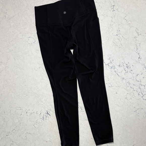 Athleta Salutation Stash Legging - Picture 2 of 3